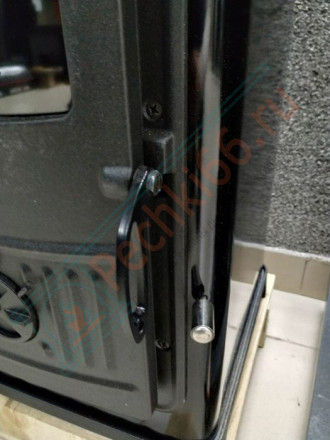 Чугунная печь Dora 10 N, черная (Plamen) до 180 м3